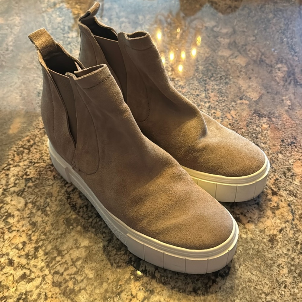 Women’s Dolce Vita booties